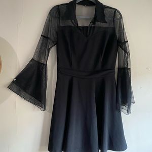 Cute retro pinup style, flare sleeves dress in size x large.
